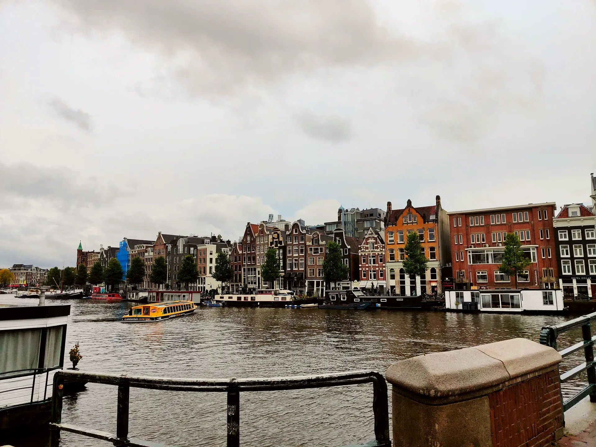 houseboats along the amstel bend