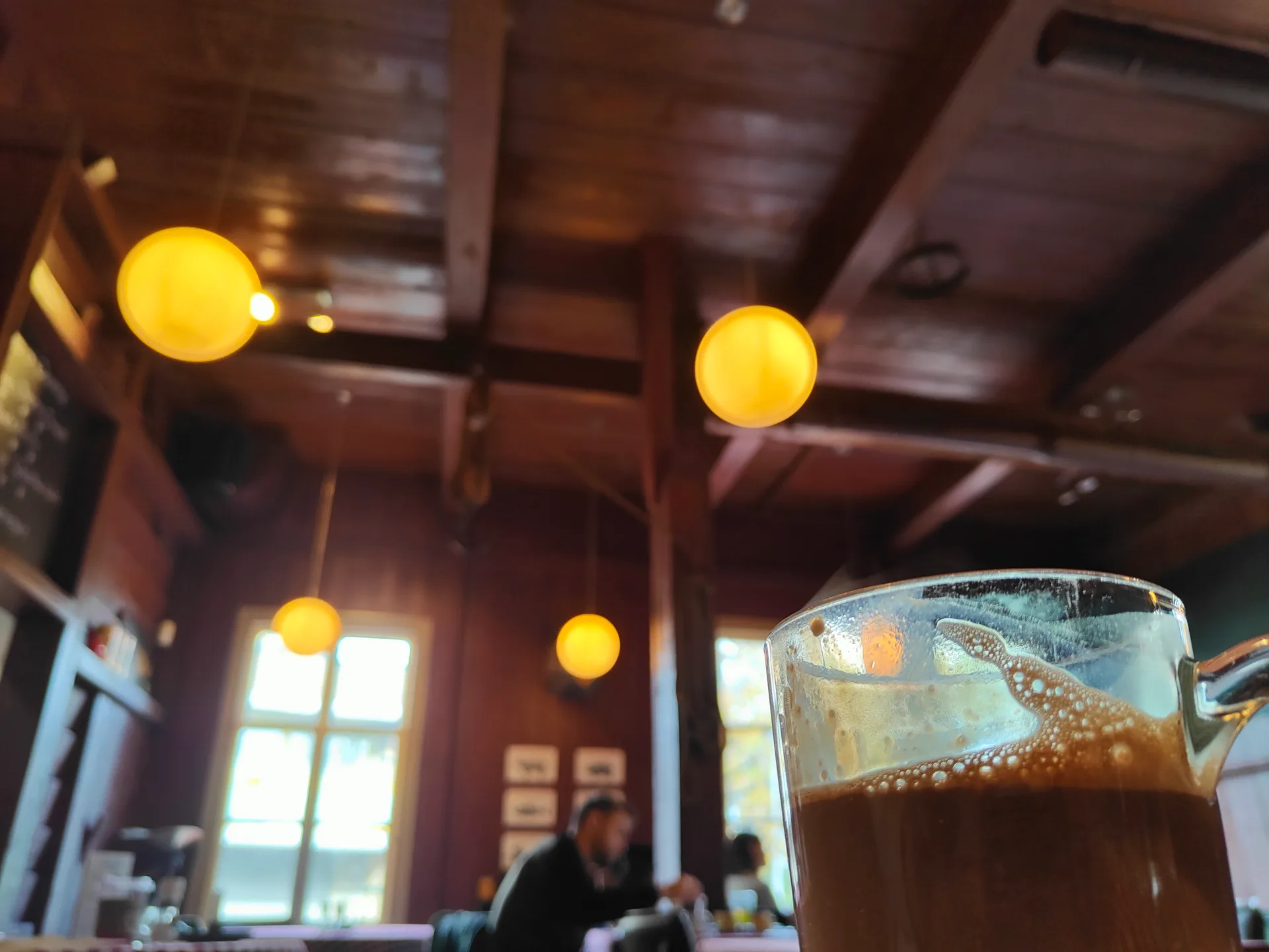 warm bulbs at café de slager